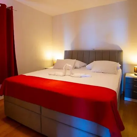 Vladimir #5 * Makarska