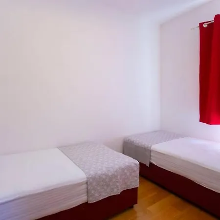 Vladimir #5 Apartman