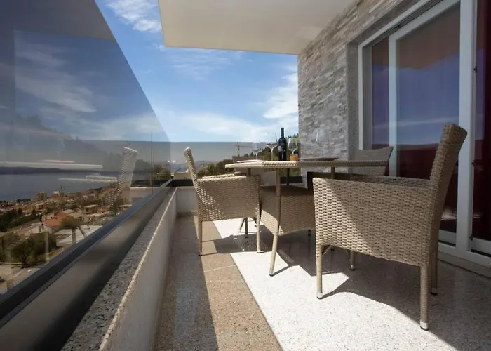 Vladimir #5 Apartment *