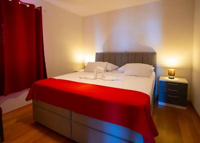 Vladimir #5 * Makarska